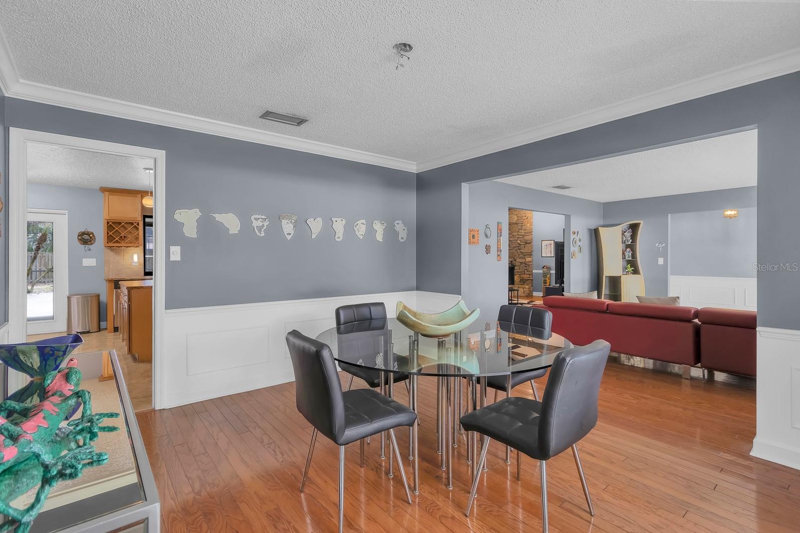 Image 15 of 64 For 401 Blue Lake Drive