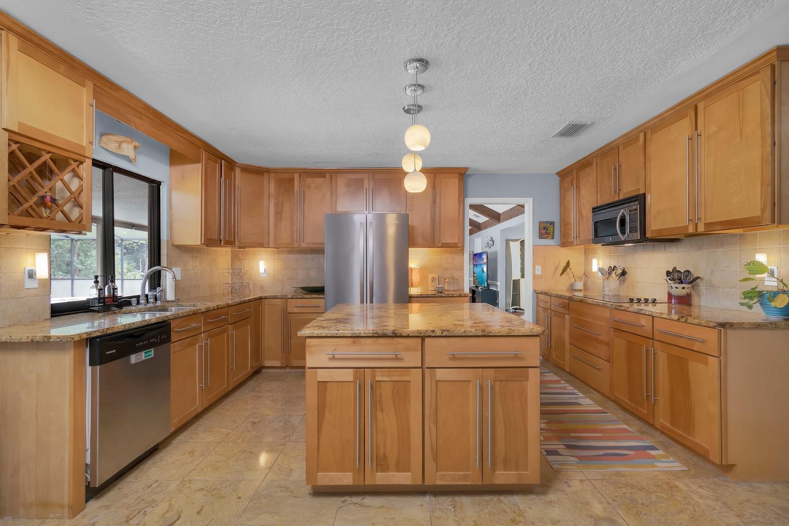 Image 18 of 64 For 401 Blue Lake Drive