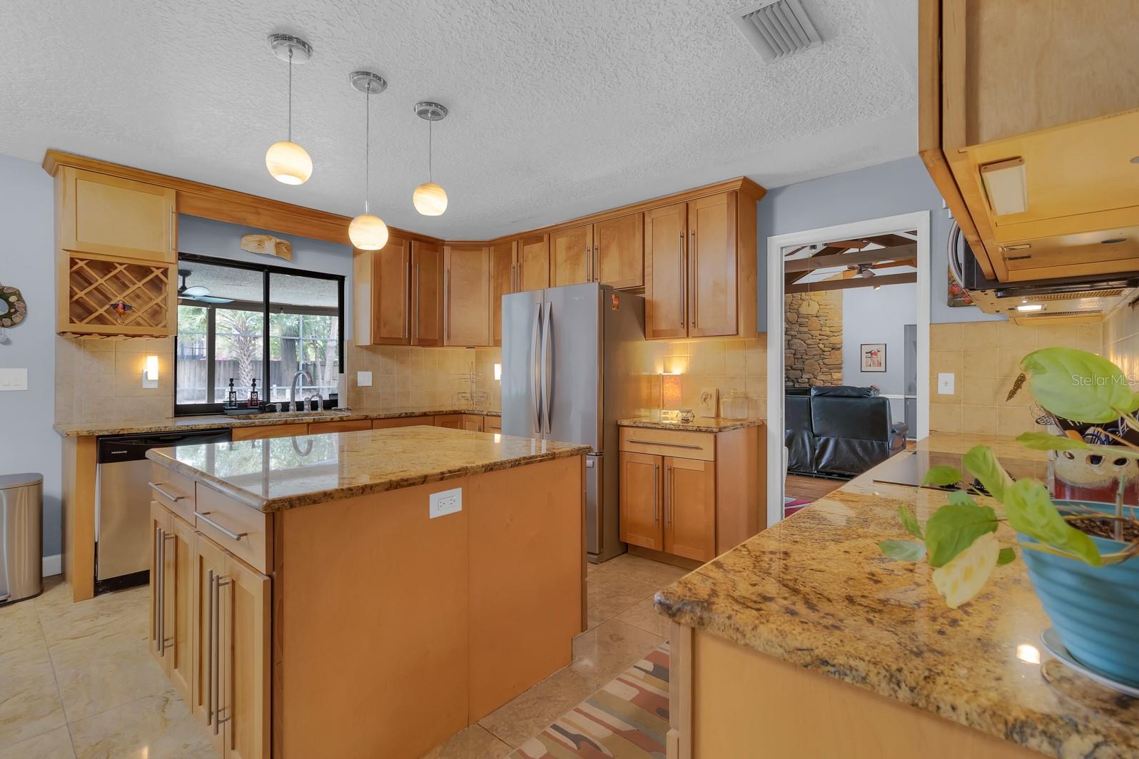 Image 19 of 64 For 401 Blue Lake Drive