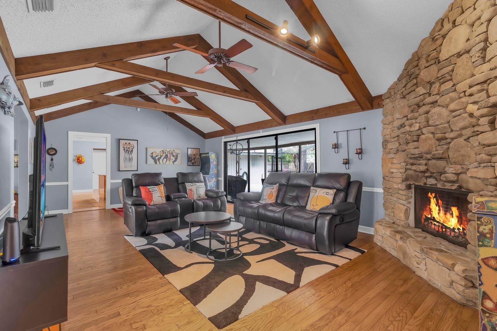 Image 22 of 64 For 401 Blue Lake Drive