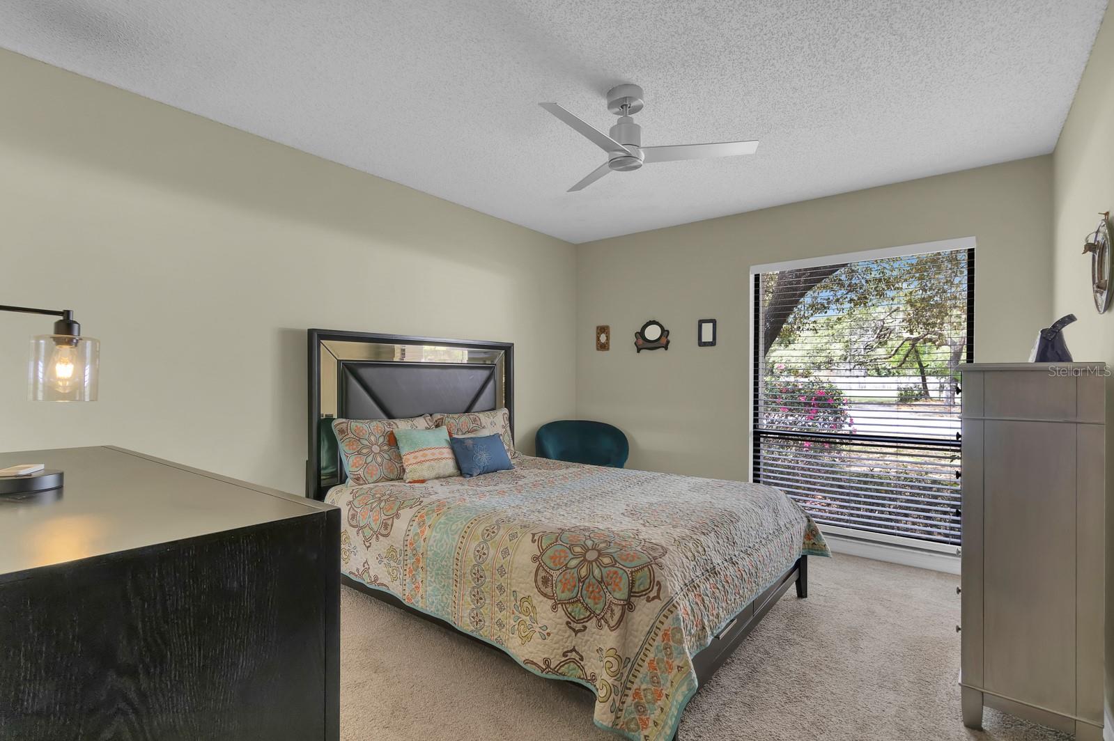 Image 37 of 64 For 401 Blue Lake Drive