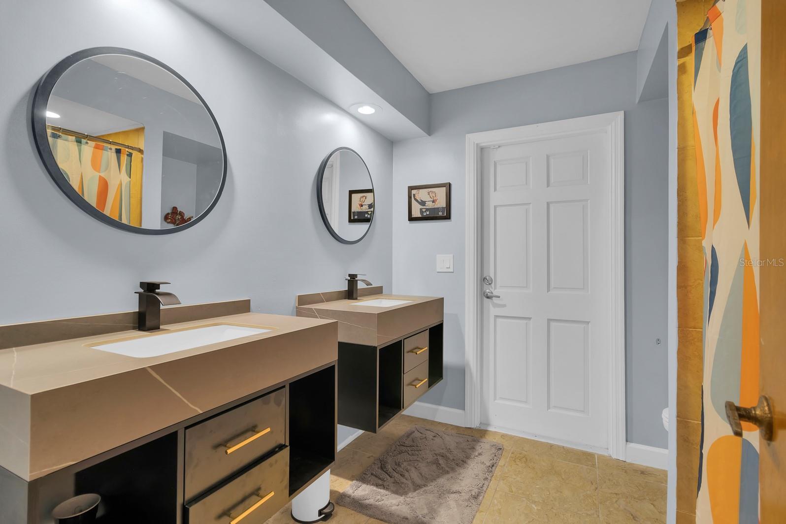 Image 41 of 64 For 401 Blue Lake Drive