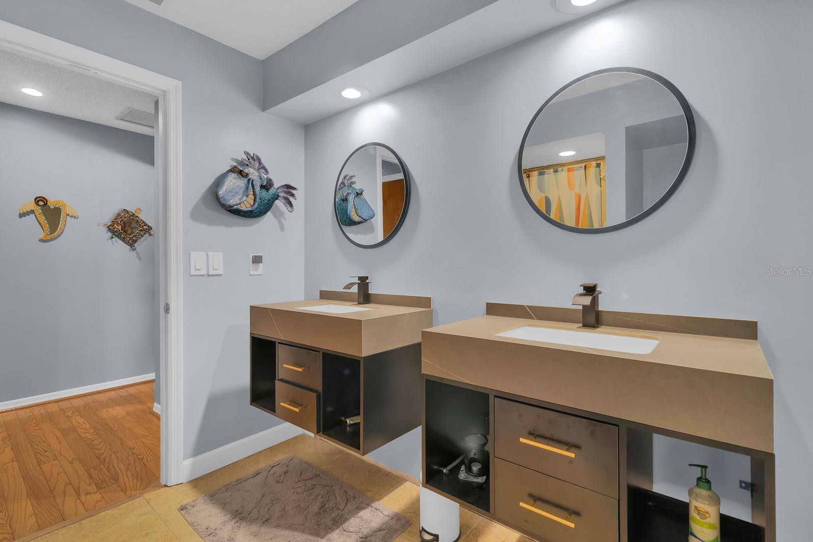 Image 42 of 64 For 401 Blue Lake Drive