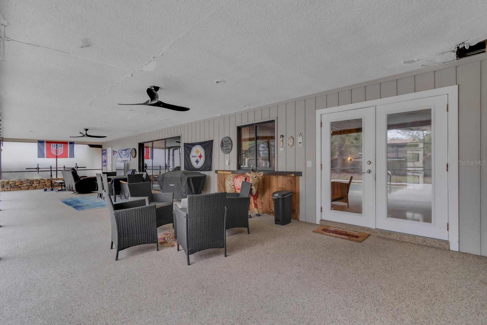 Image 7 of 64 For 401 Blue Lake Drive