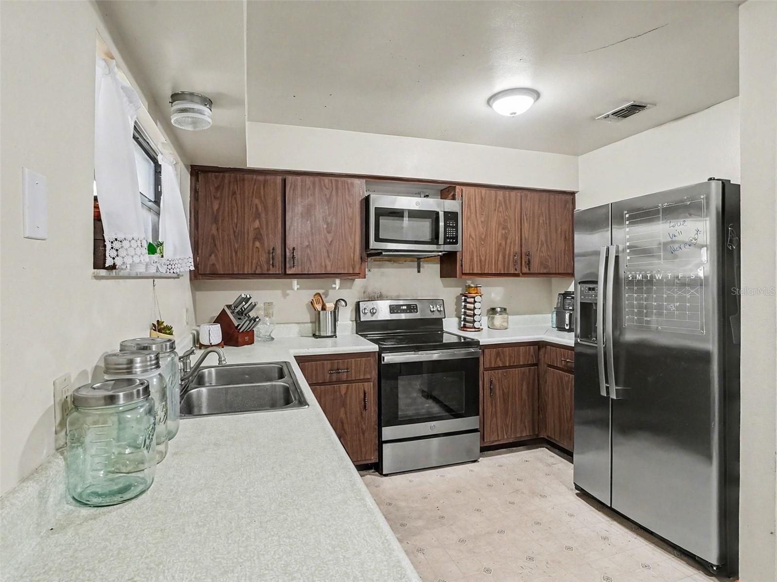 Image 6 of 9 For 1214 Cherokee Court