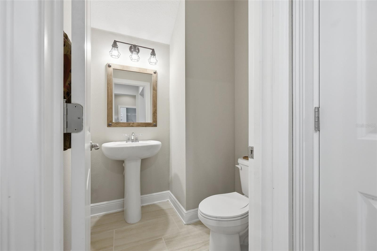 Image 16 of 69 For 17361 Channel Way