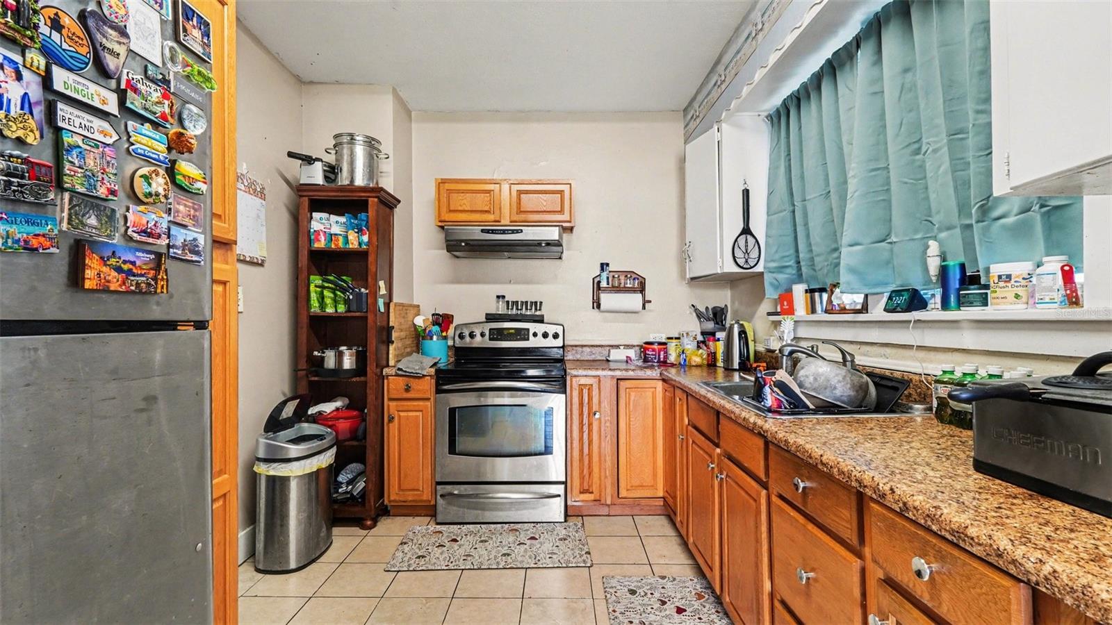 Image 11 of 34 For 219 6th Street