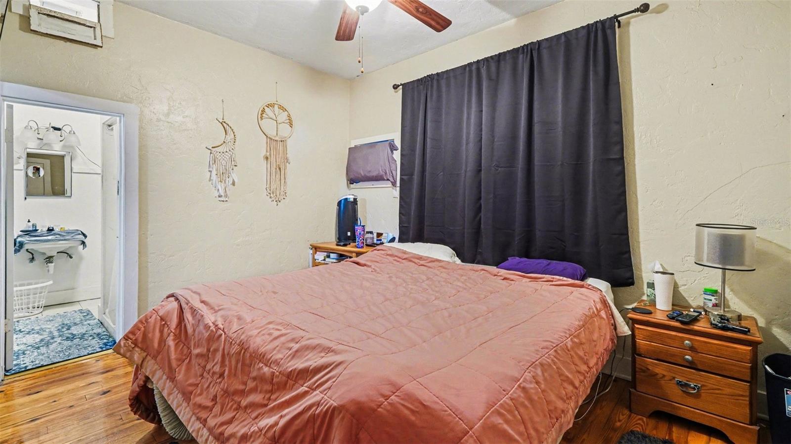 Image 16 of 34 For 219 6th Street