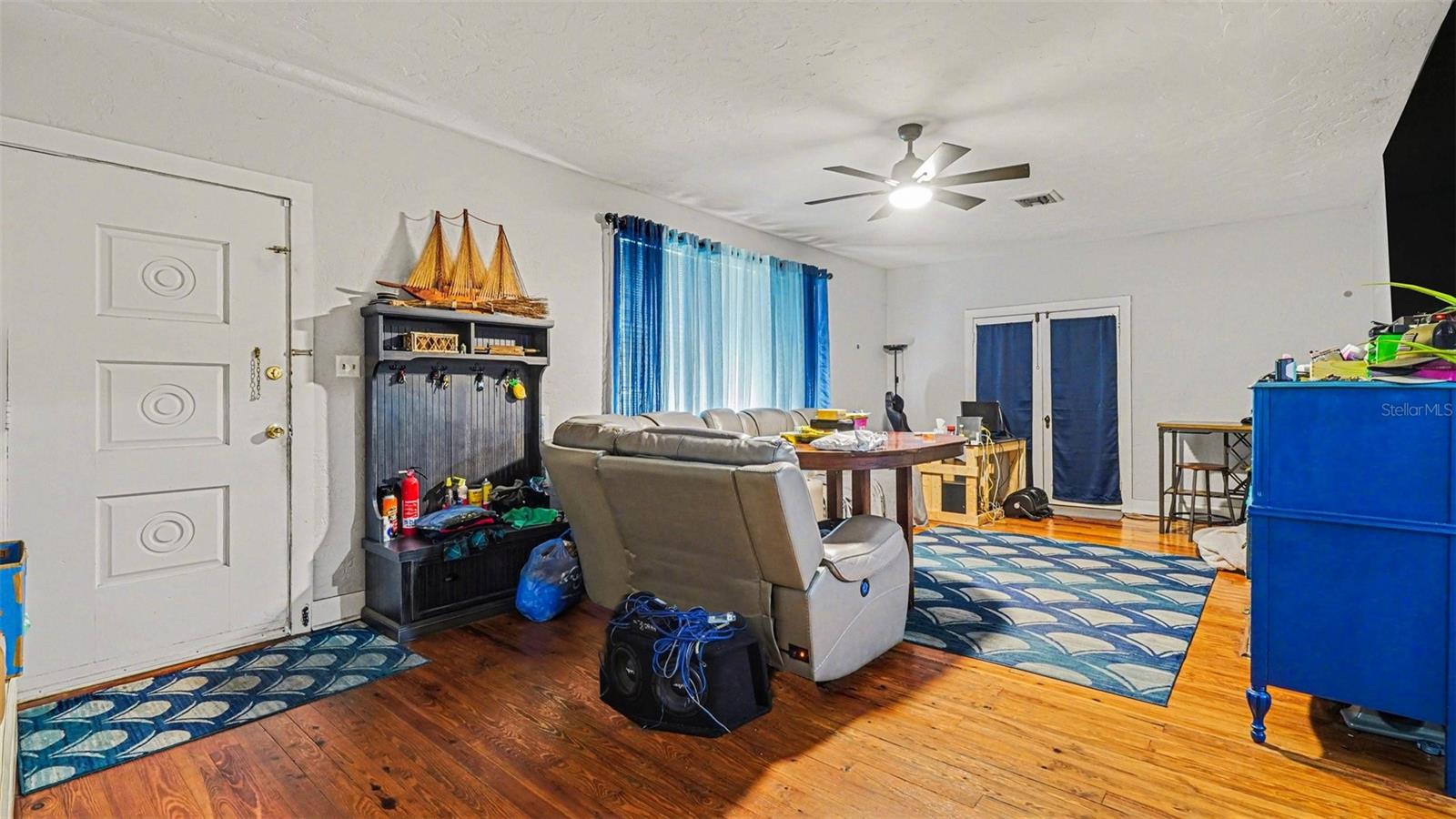 Image 6 of 34 For 219 6th Street