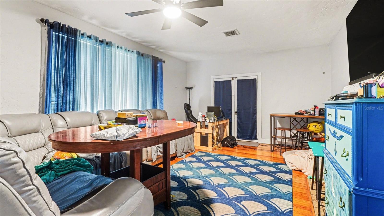 Image 7 of 34 For 219 6th Street