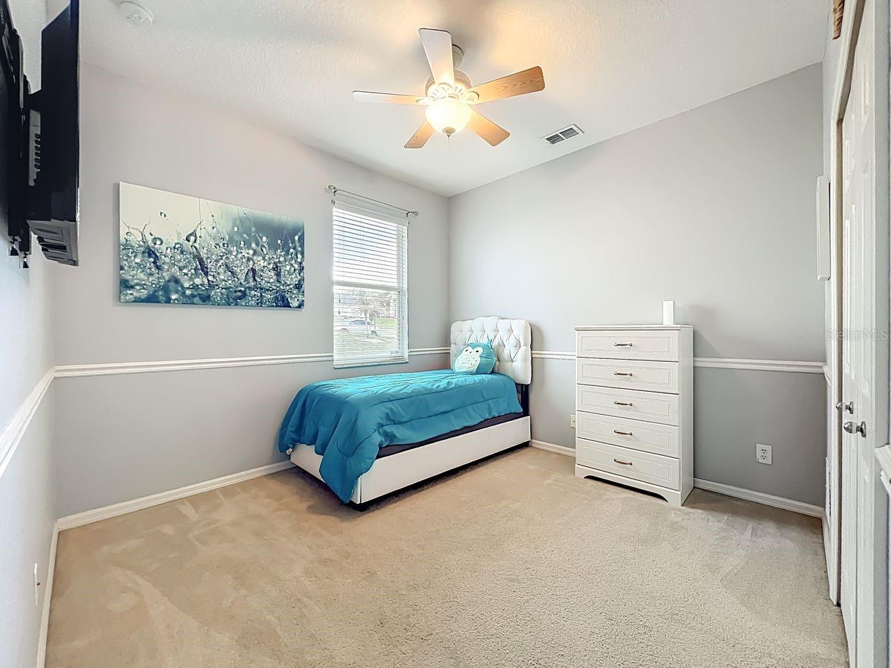 Image 29 of 52 For 934 Rock Creek Street