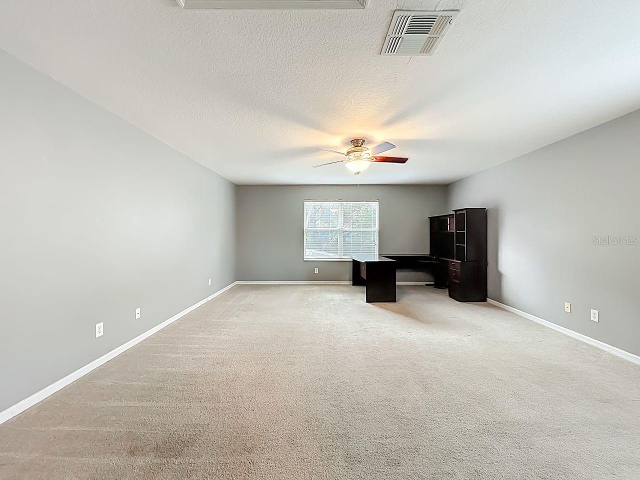 Image 32 of 52 For 934 Rock Creek Street