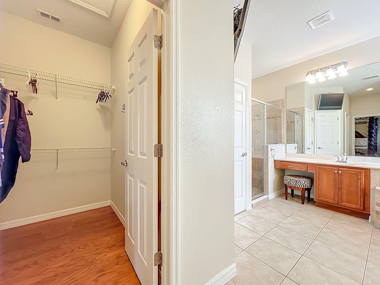 Image 36 of 52 For 934 Rock Creek Street