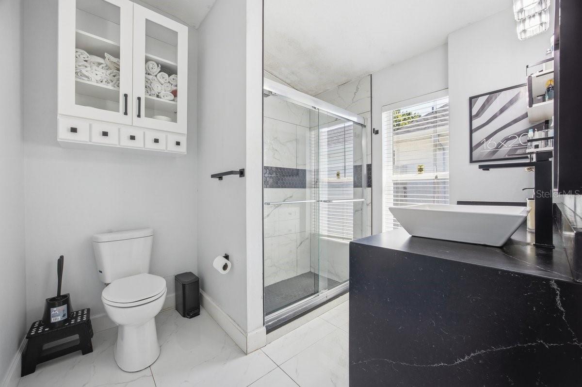 Image 14 of 19 For 2894 Falling Tree Circle