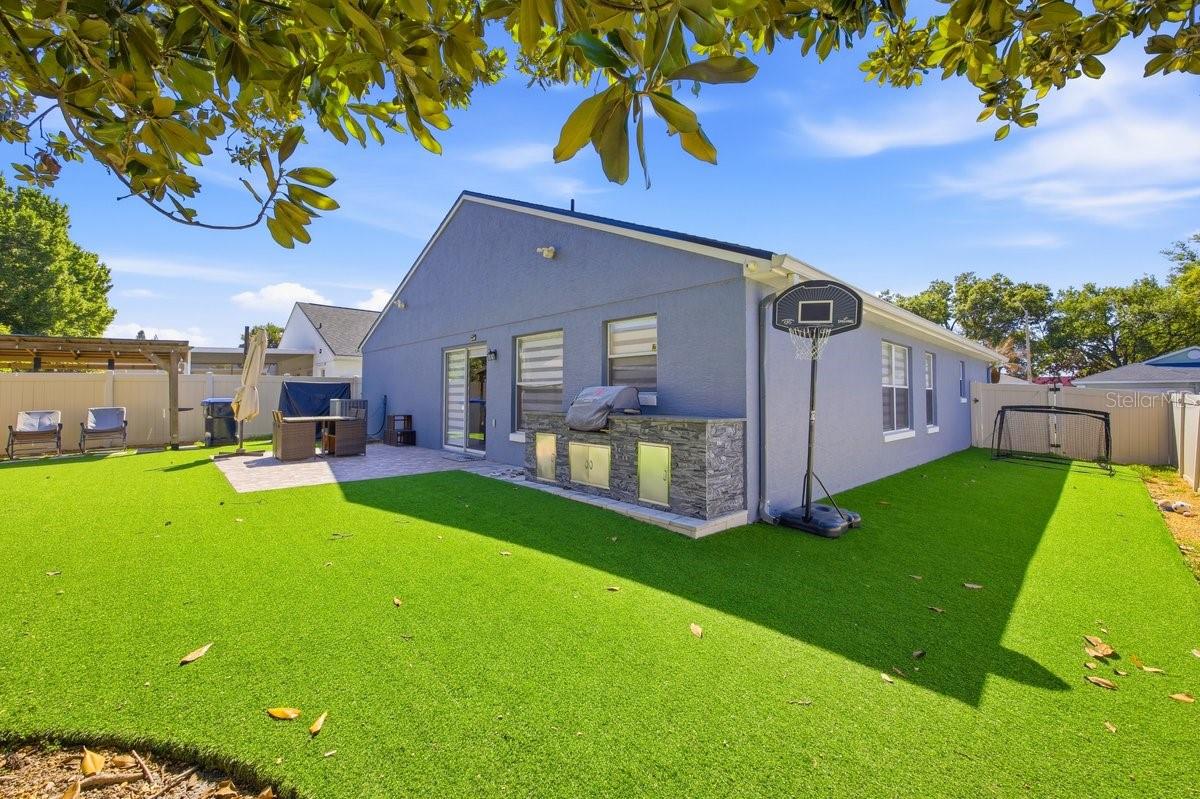 Image 15 of 19 For 2894 Falling Tree Circle