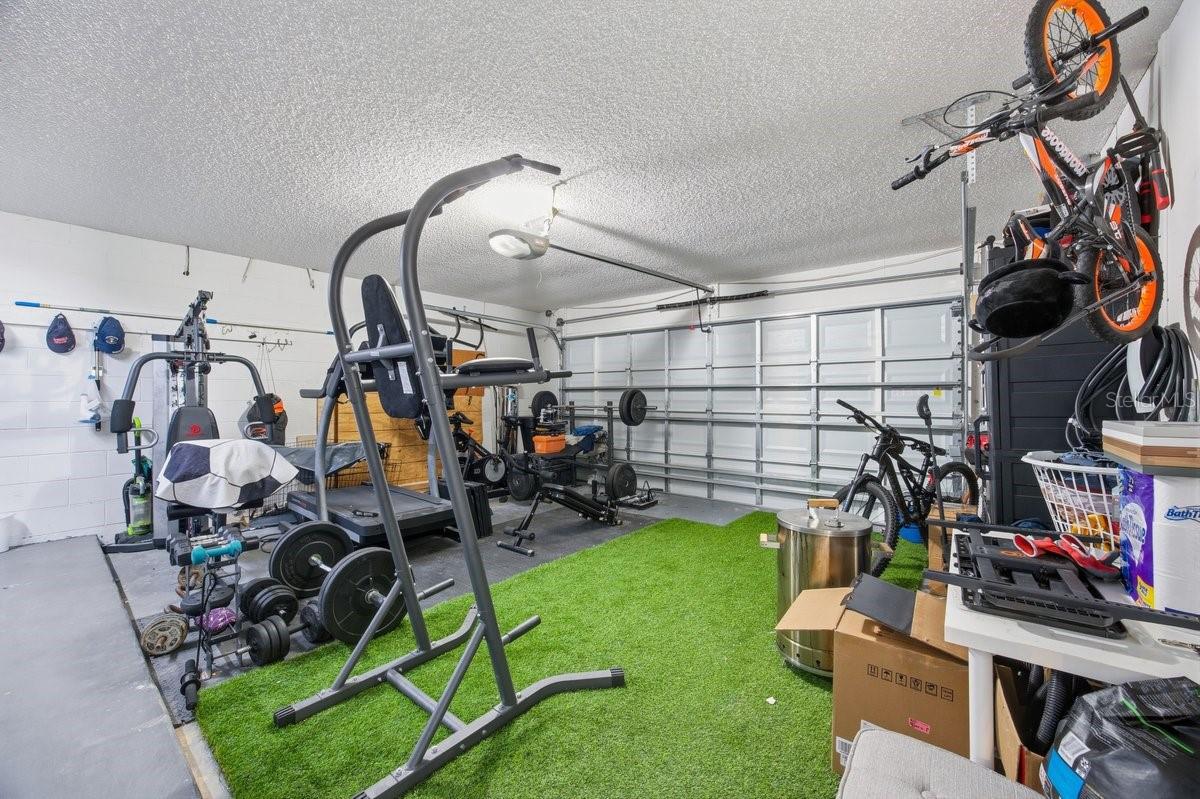 Image 17 of 19 For 2894 Falling Tree Circle