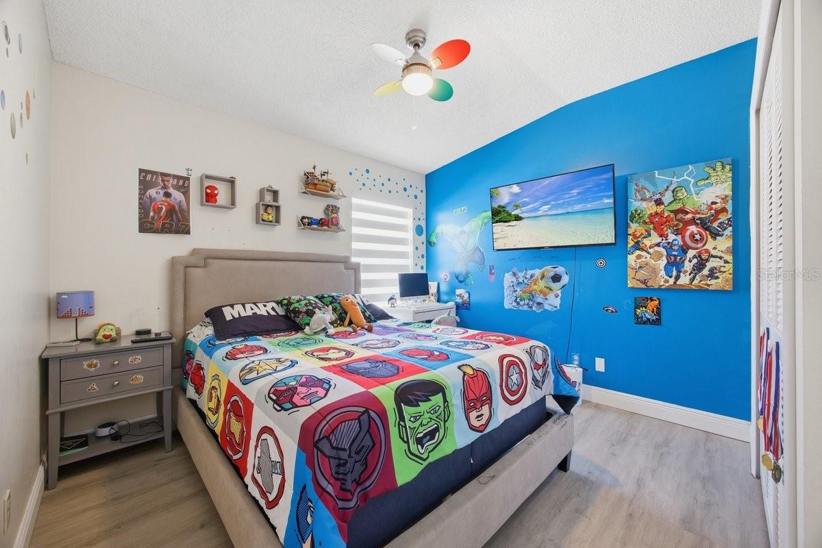 Image 4 of 19 For 2894 Falling Tree Circle