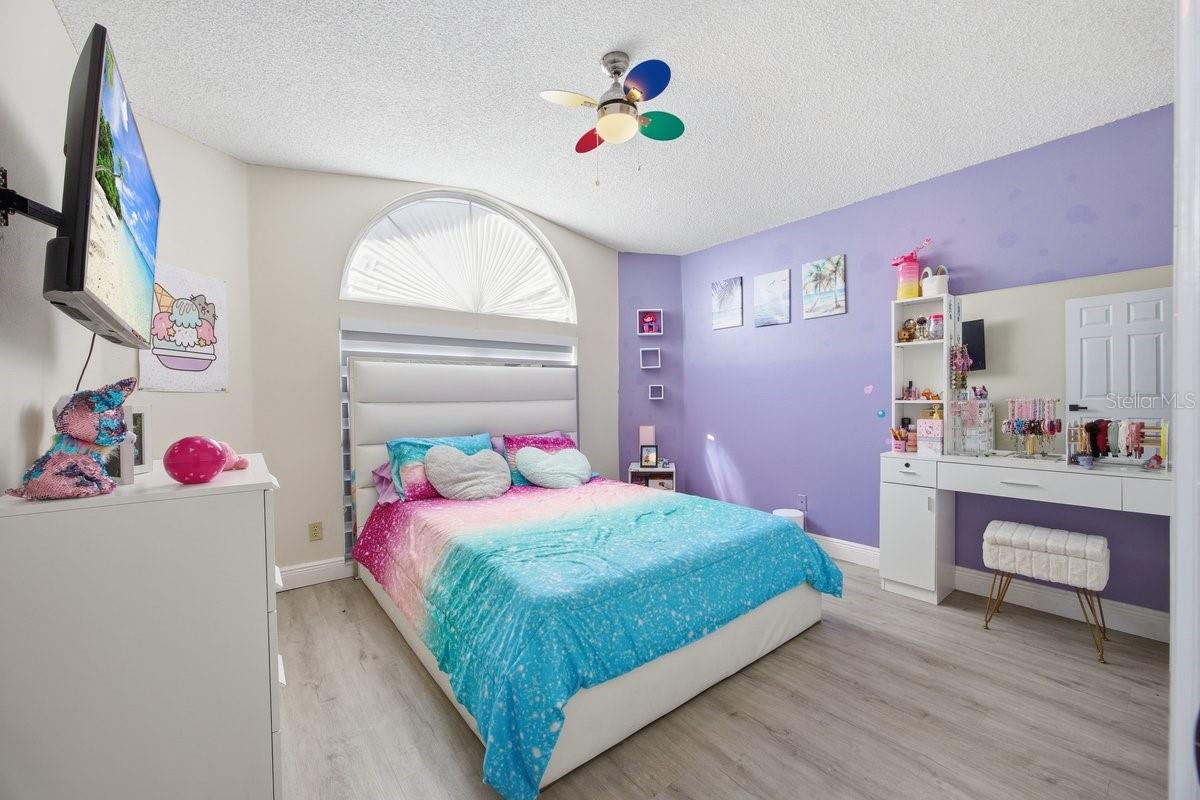 Image 6 of 19 For 2894 Falling Tree Circle