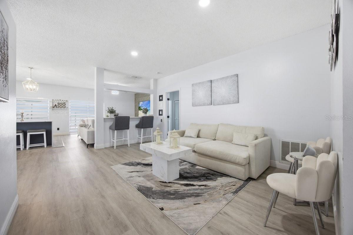 Image 7 of 19 For 2894 Falling Tree Circle