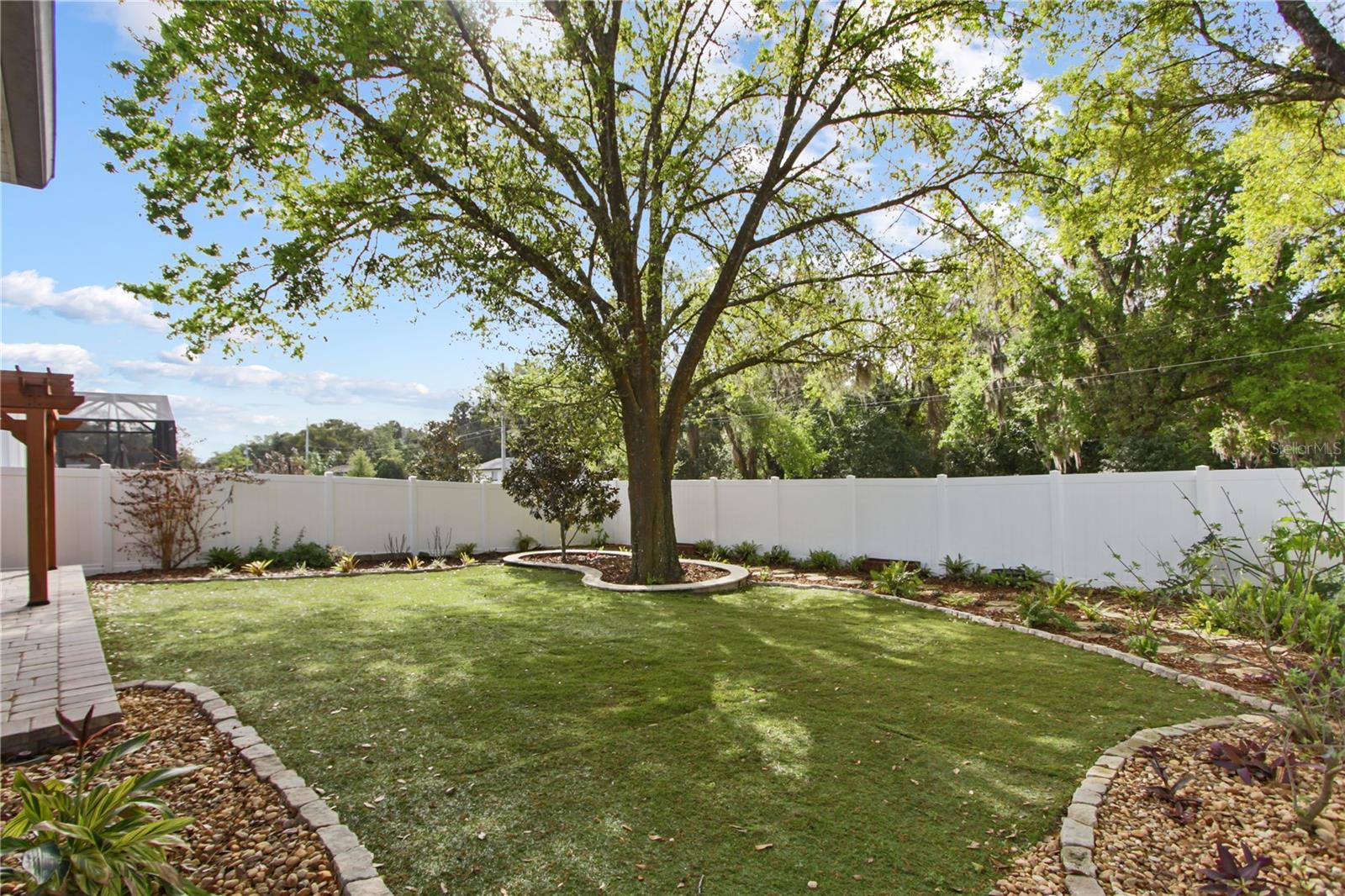 Image 25 of 31 For 420 Spring Pond Lane