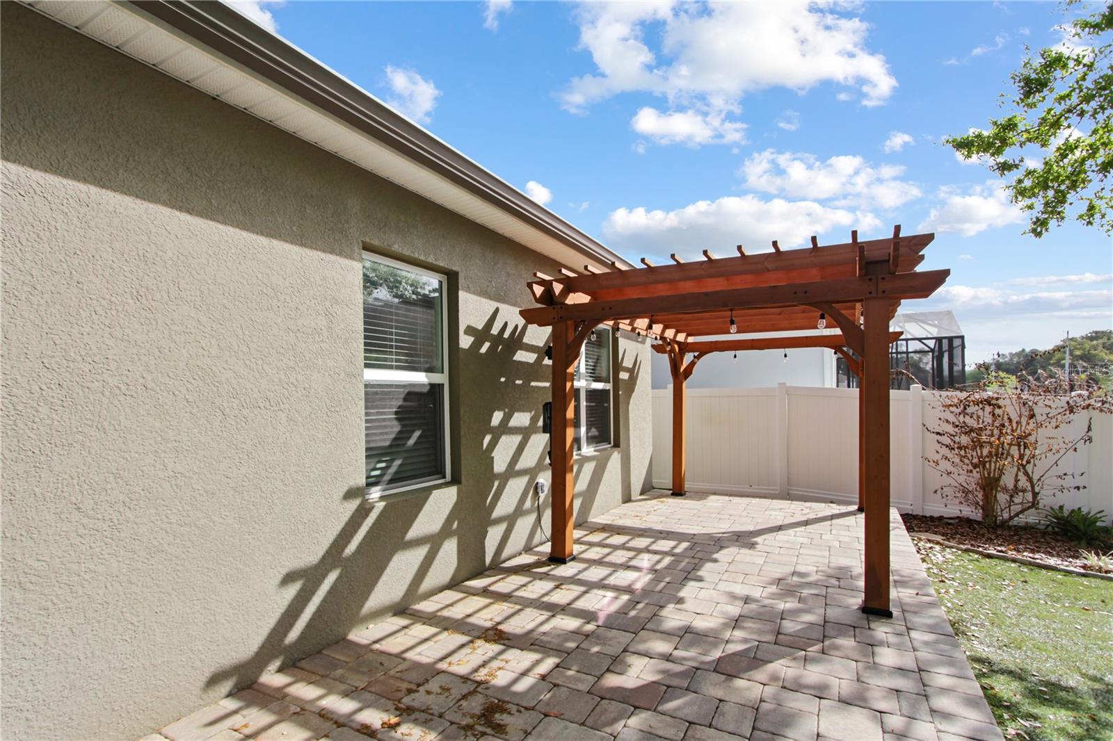 Image 26 of 31 For 420 Spring Pond Lane