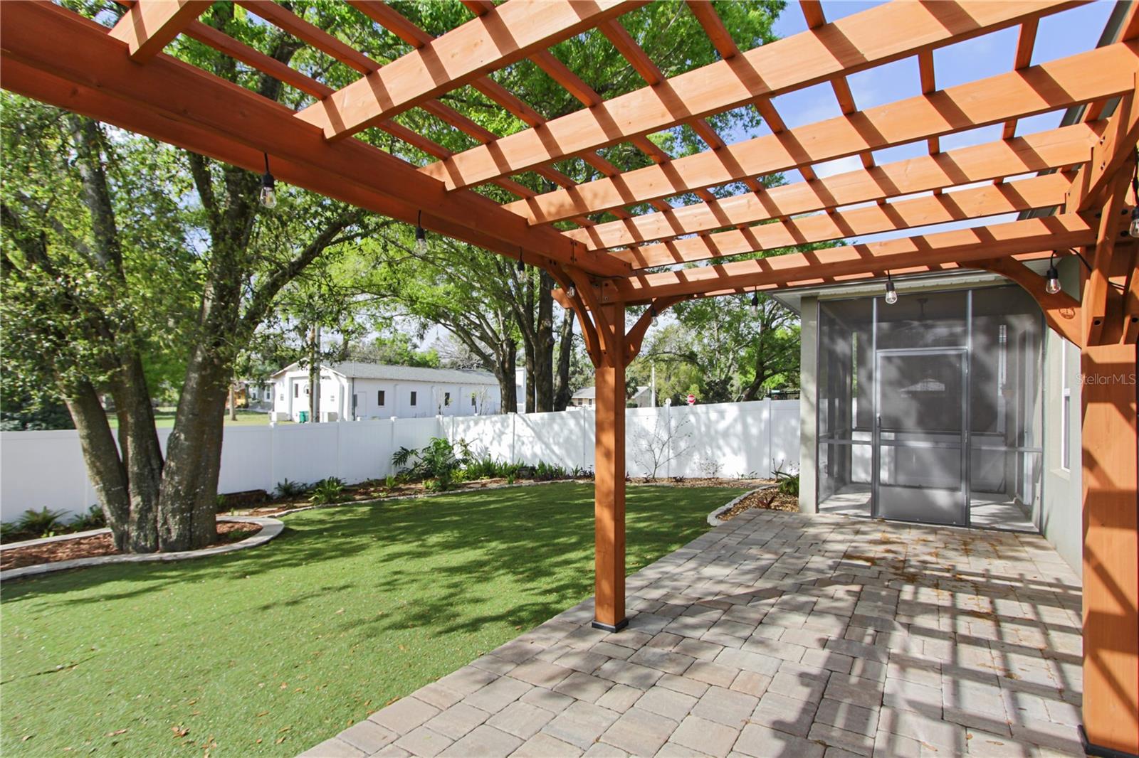 Image 27 of 31 For 420 Spring Pond Lane