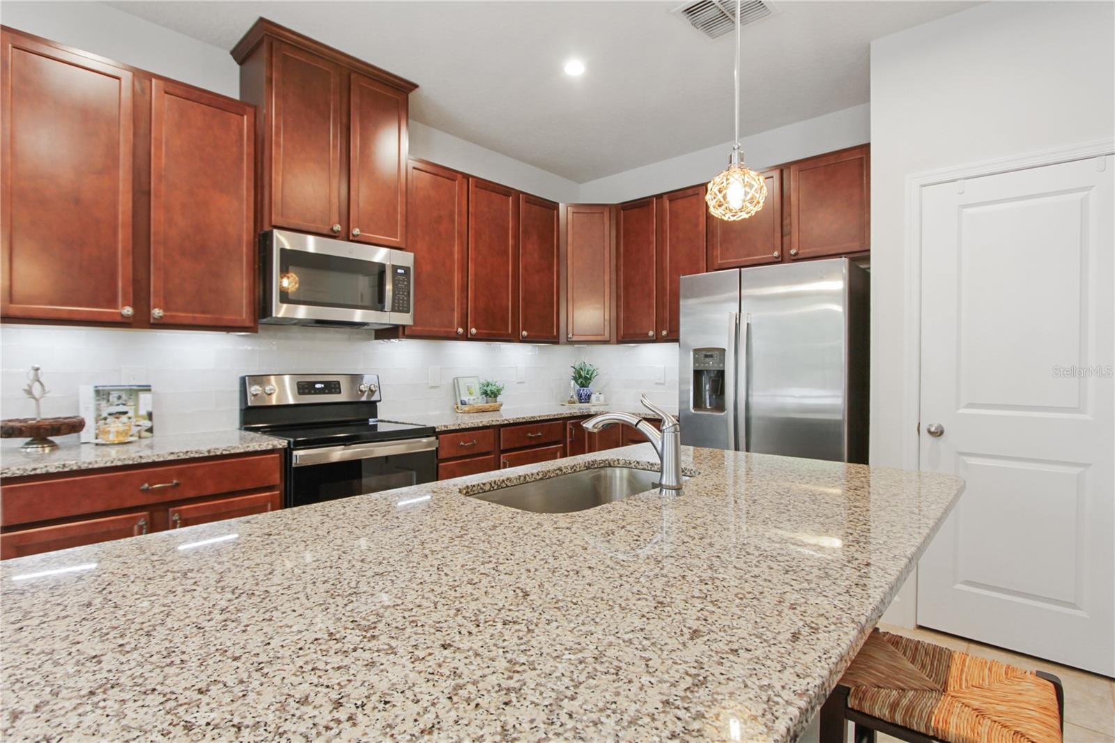 Image 7 of 31 For 420 Spring Pond Lane