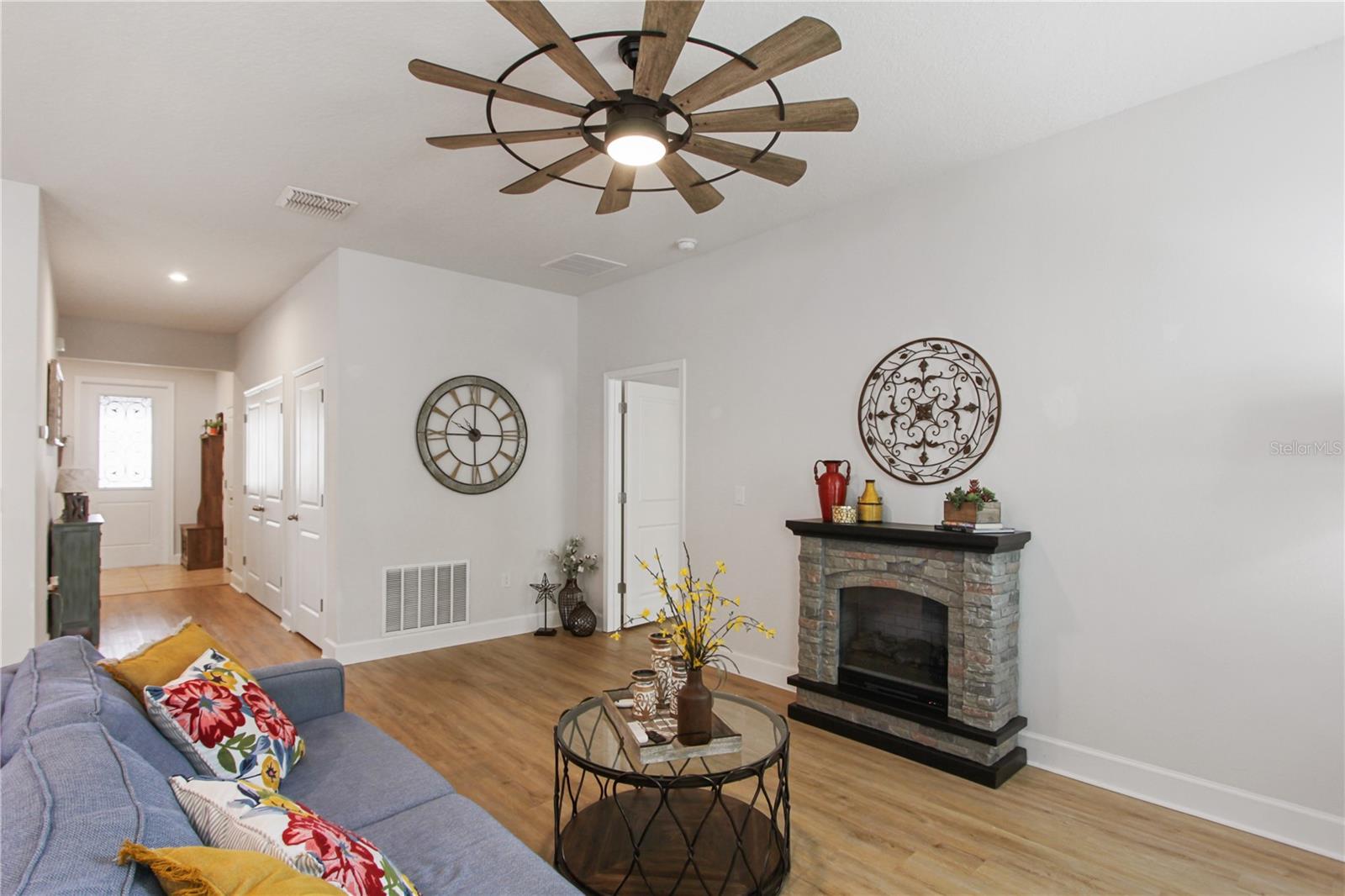 Image 9 of 31 For 420 Spring Pond Lane