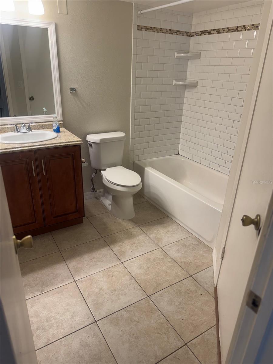 Image 8 of 15 For 320 Black Oak Court 207