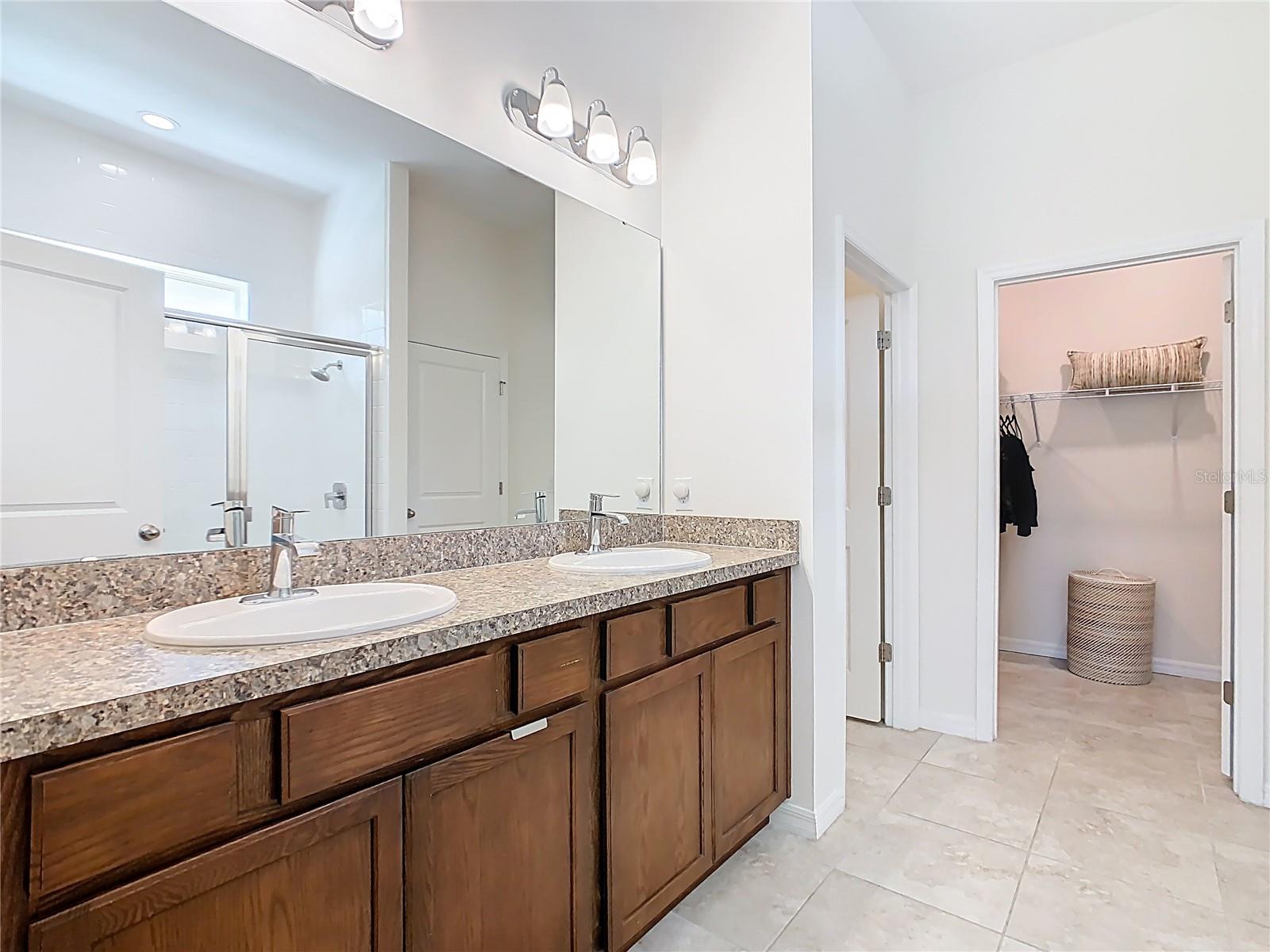 Image 30 of 48 For 2090 Brillante Drive