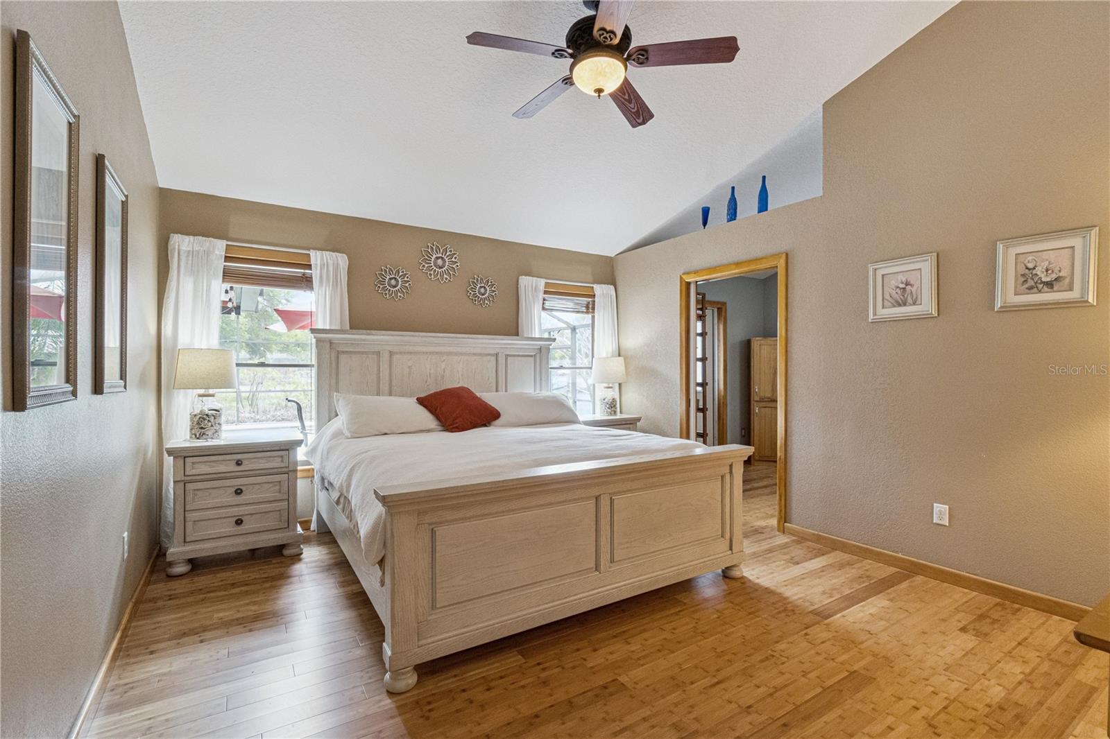 Image 18 of 54 For 2925 Godwin Road