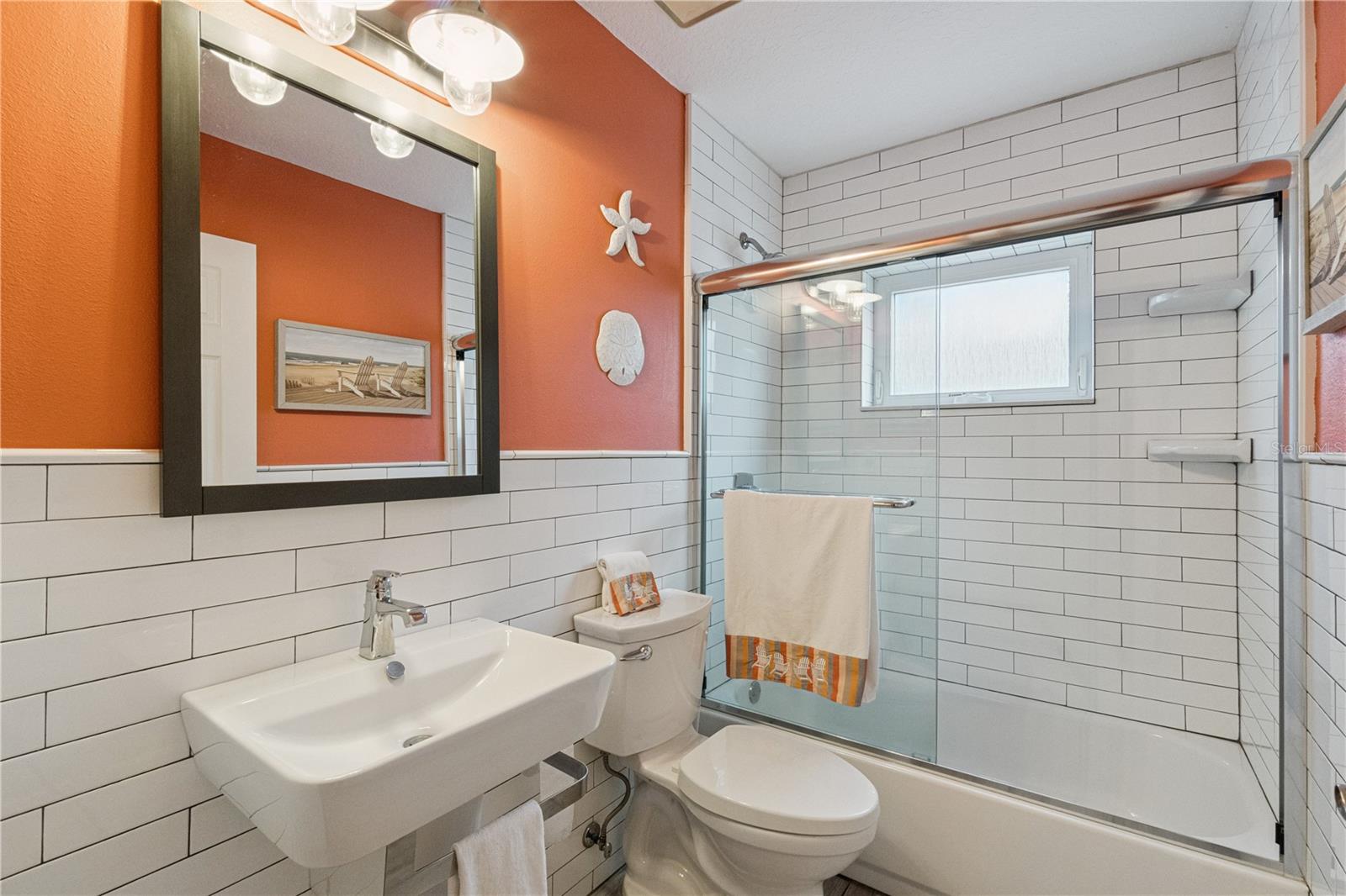 Image 22 of 54 For 2925 Godwin Road