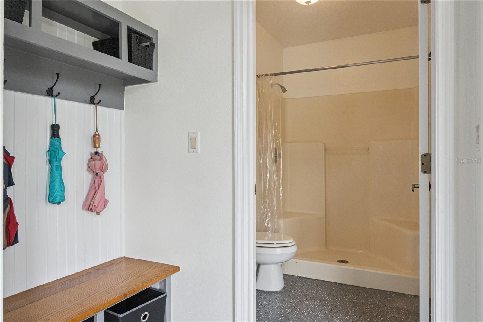 Image 23 of 54 For 2925 Godwin Road