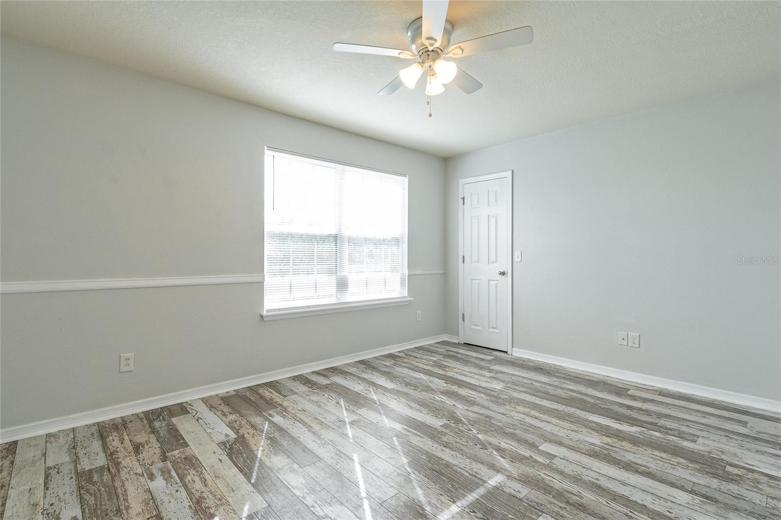 Image 29 of 34 For 1210 Bassano Way