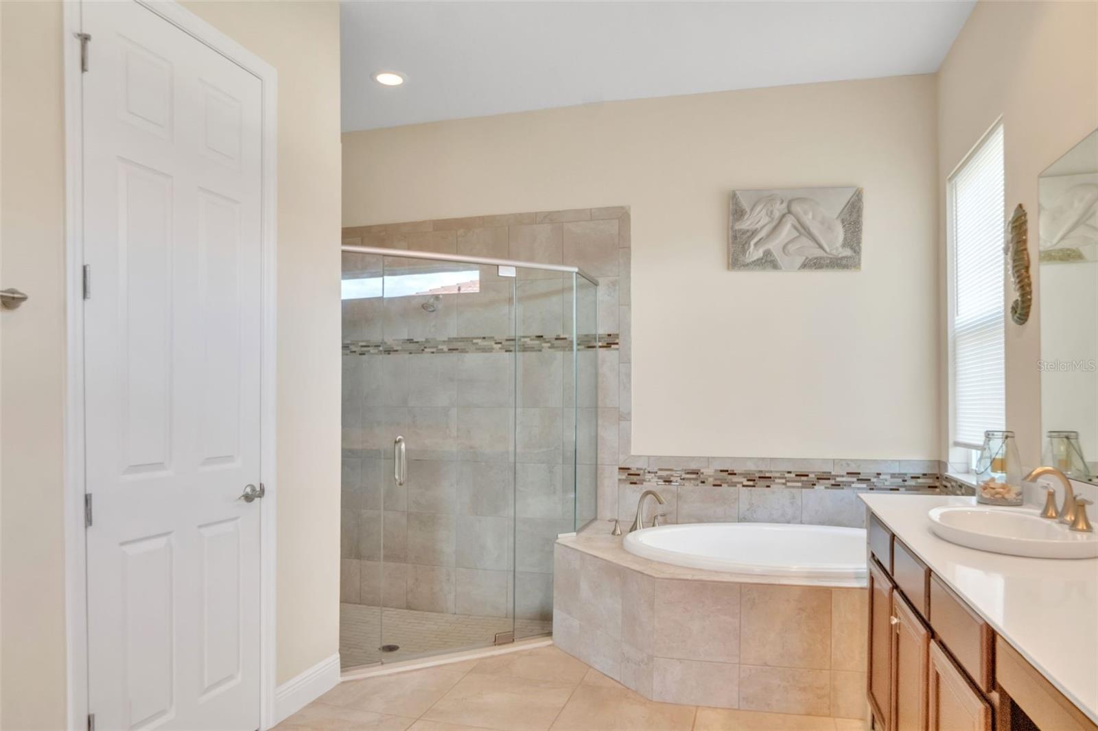 Image 18 of 54 For 1081 Windlass Court