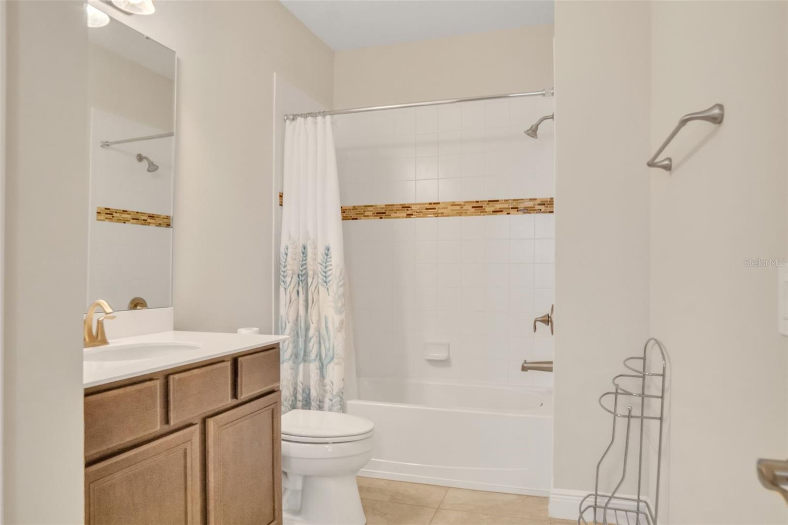 Image 20 of 54 For 1081 Windlass Court