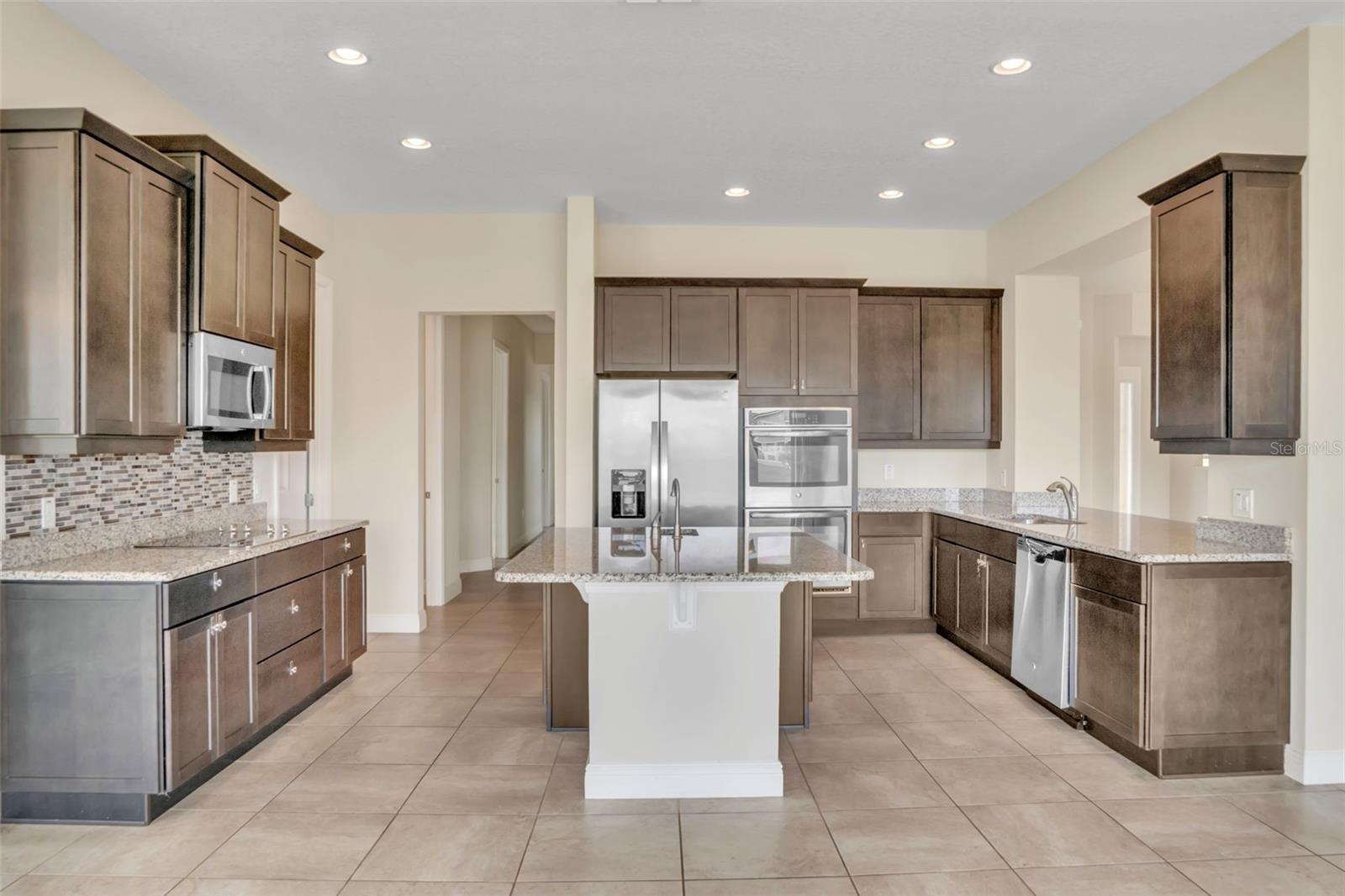 Image 31 of 54 For 1081 Windlass Court