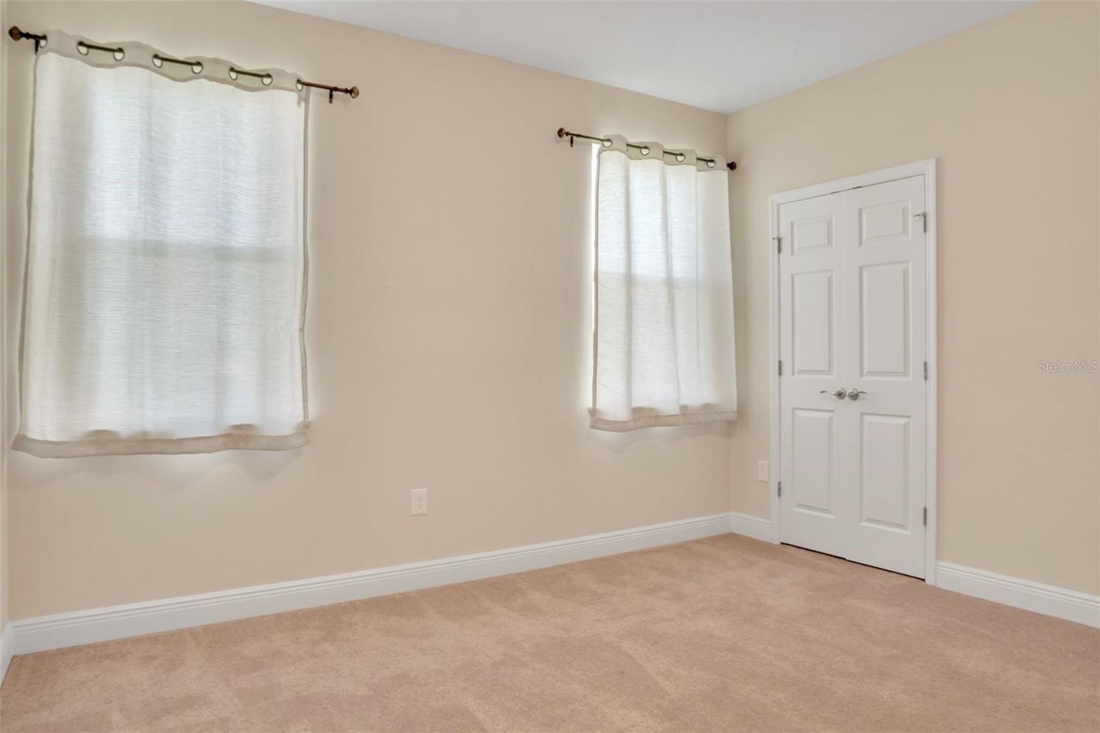 Image 34 of 54 For 1081 Windlass Court