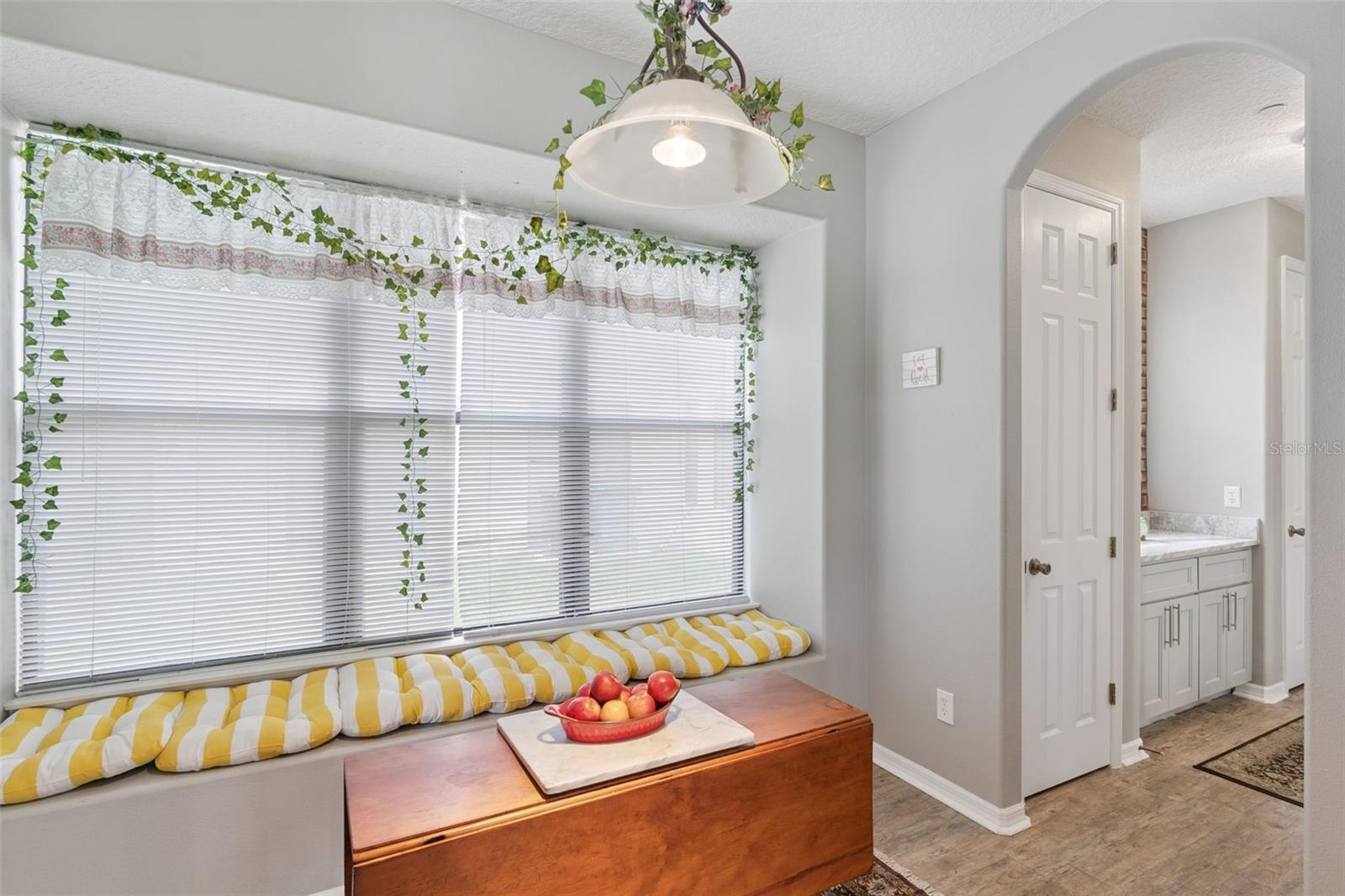 Image 19 of 55 For 9708 Old Patina Way