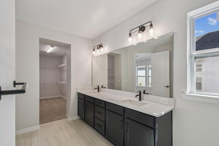 Image 13 of 16 For 3077 Voyager Avenue