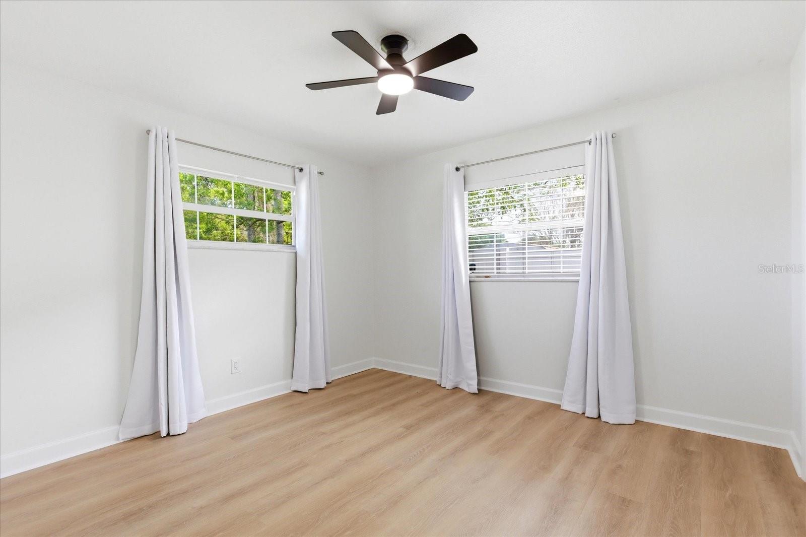 Image 27 of 38 For 2919 Bower Road