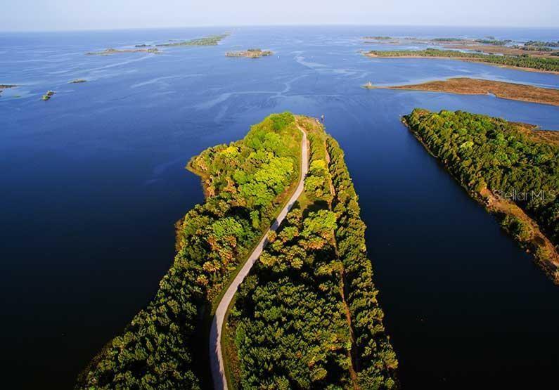 Image 15 of 17 For 2353 Green Court