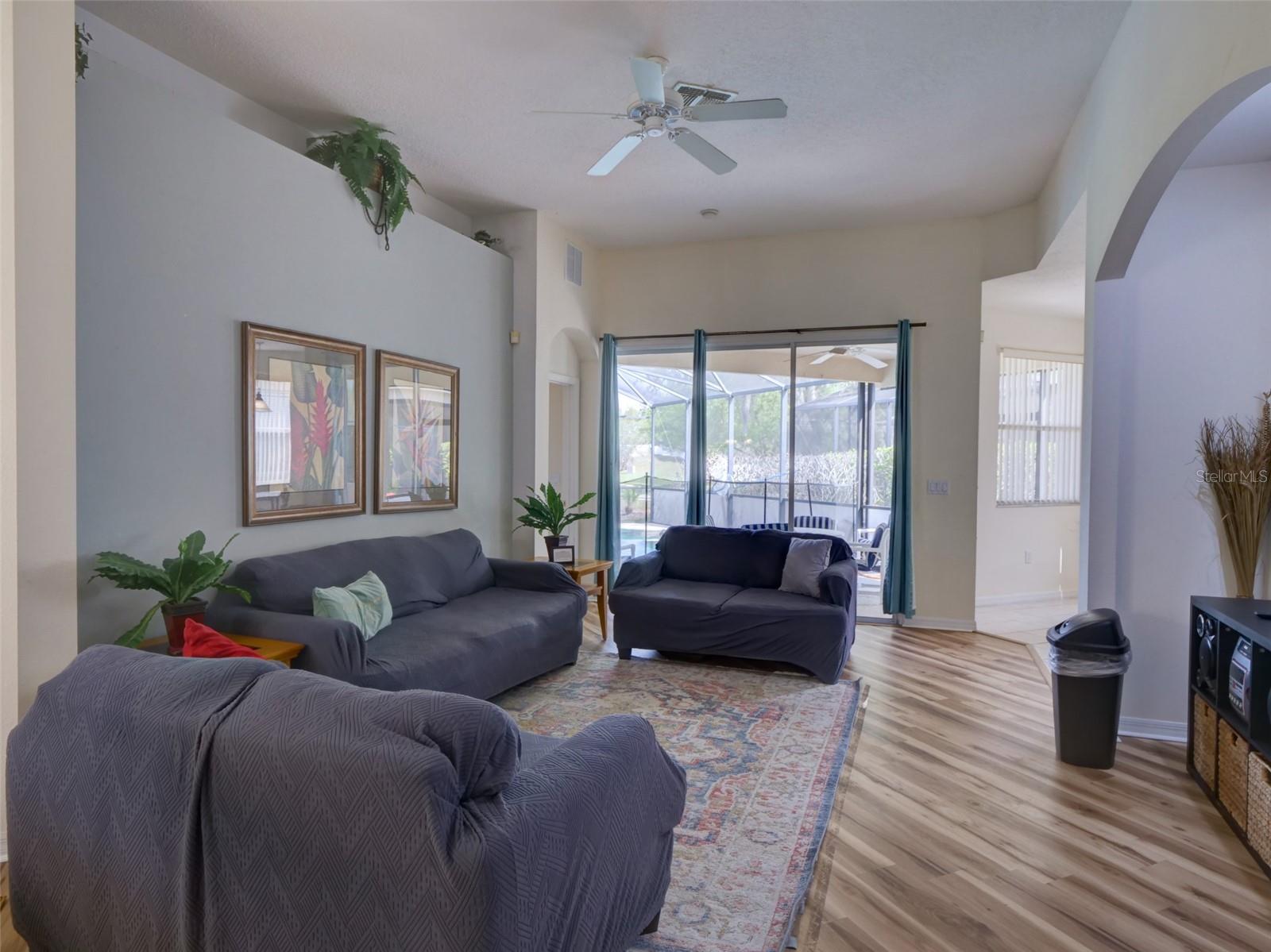 Image 12 of 63 For 509 Pineloch Drive