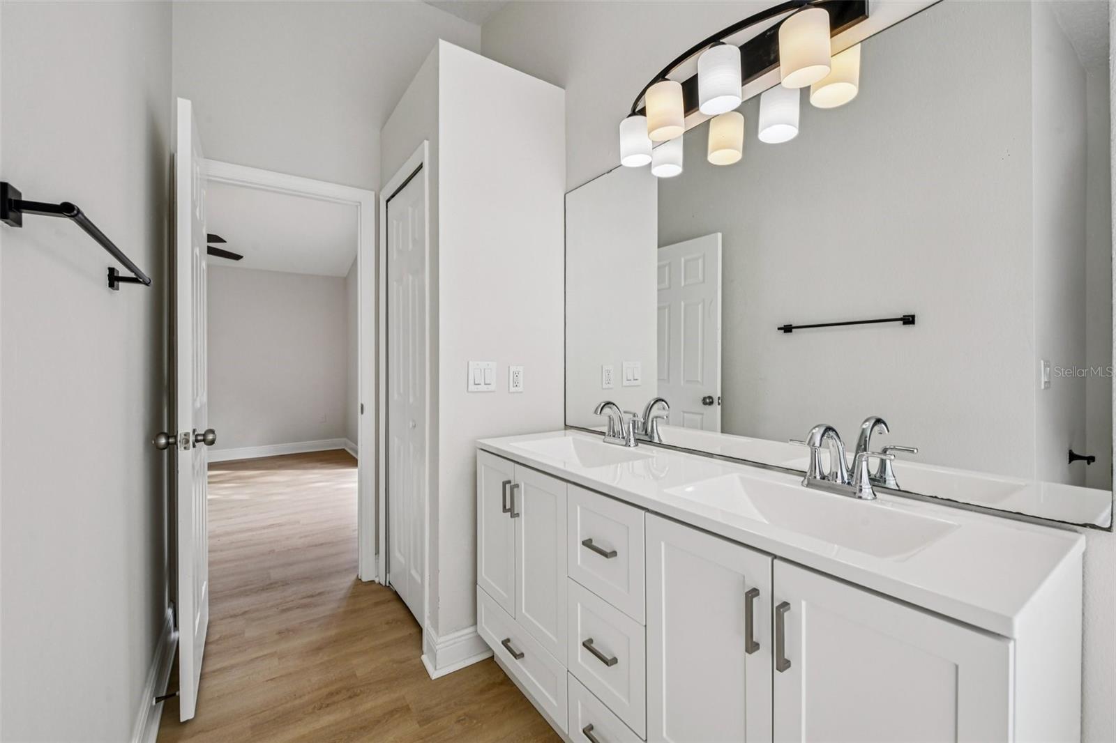 Image 13 of 25 For 2333 Northern Leaf Street