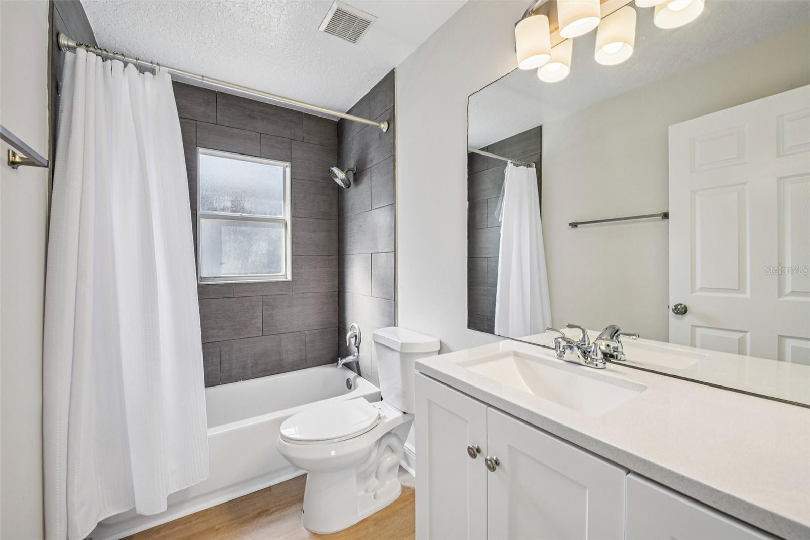 Image 17 of 25 For 2333 Northern Leaf Street