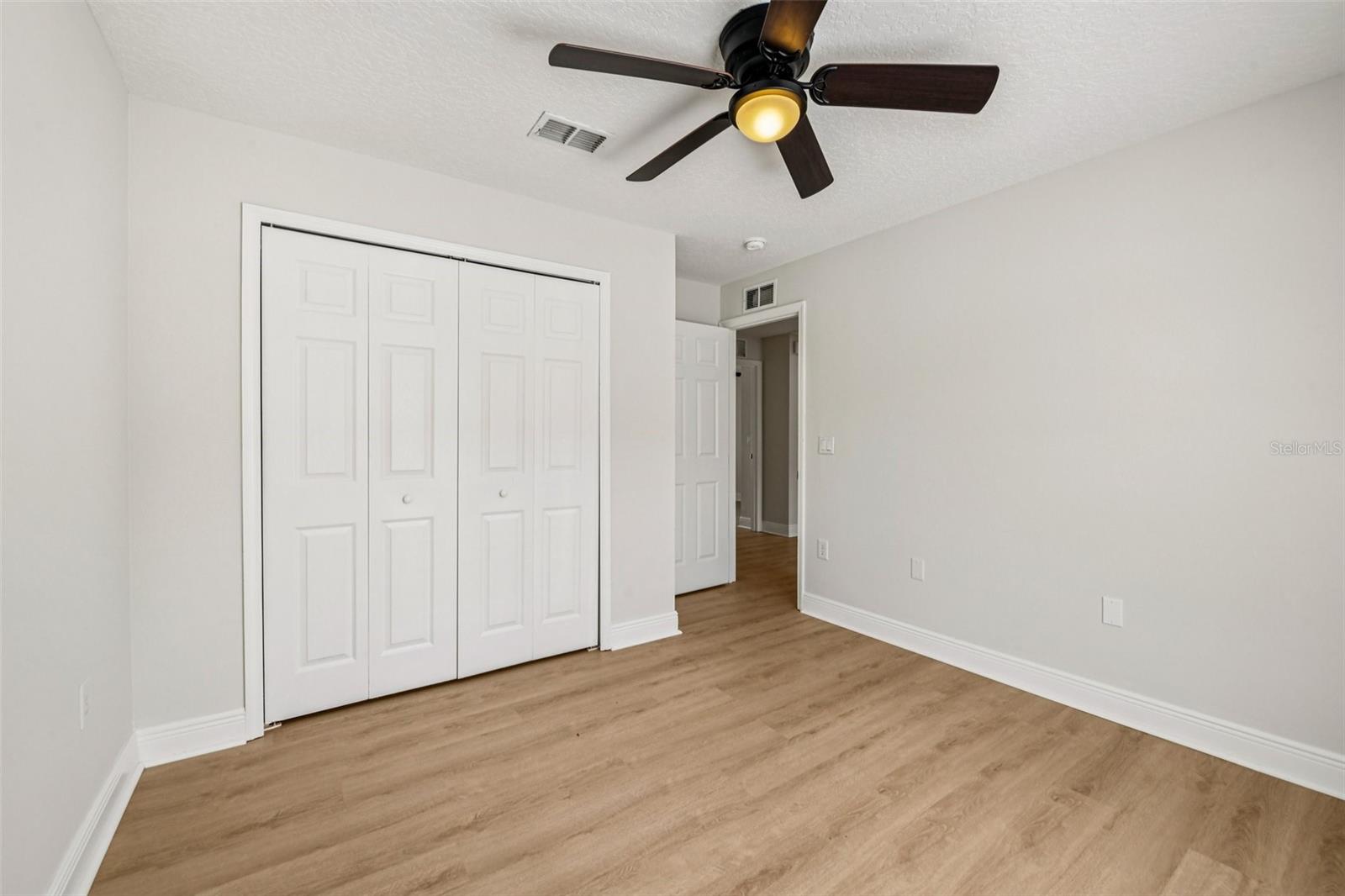 Image 18 of 25 For 2333 Northern Leaf Street