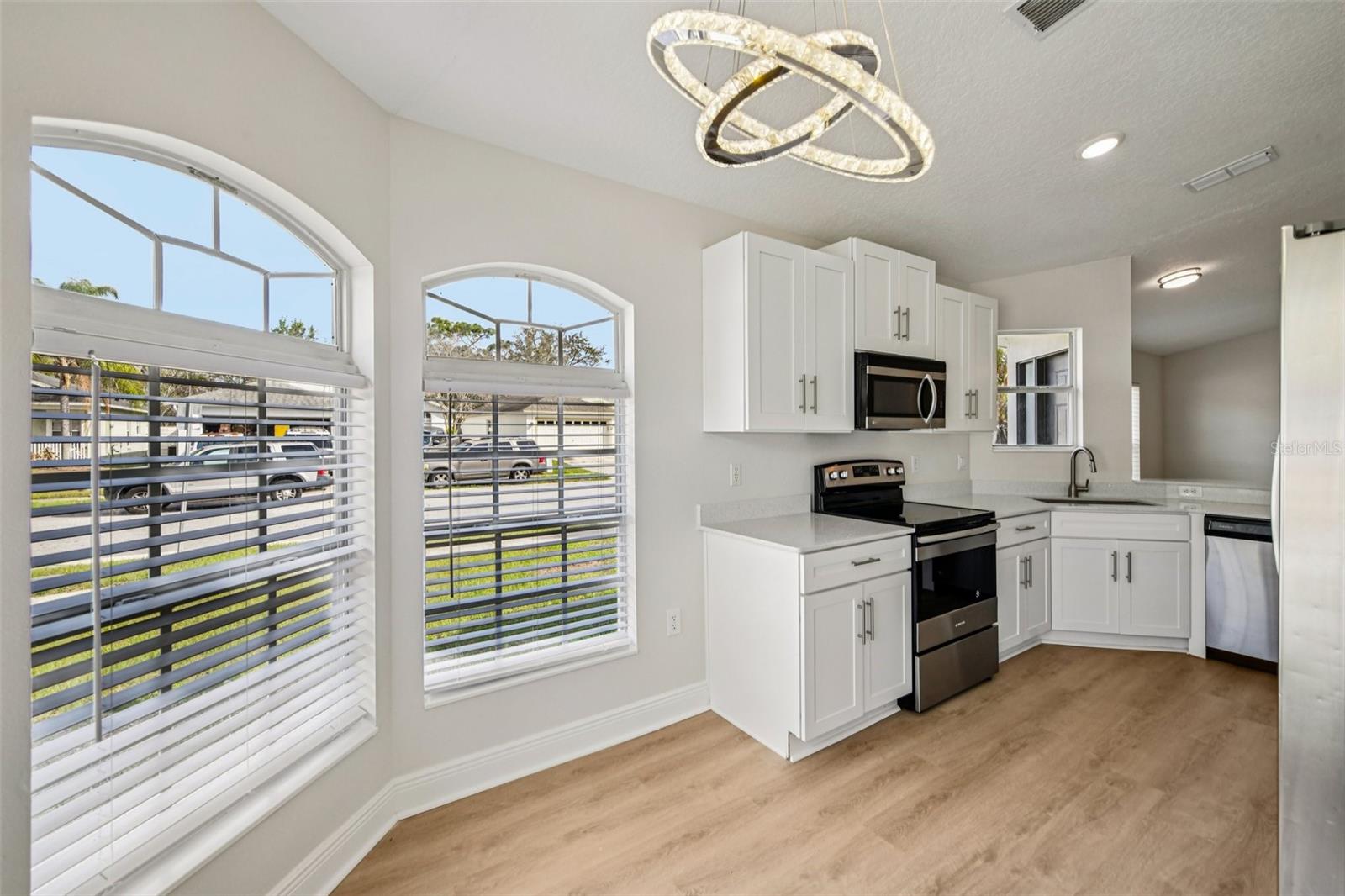 Image 9 of 25 For 2333 Northern Leaf Street