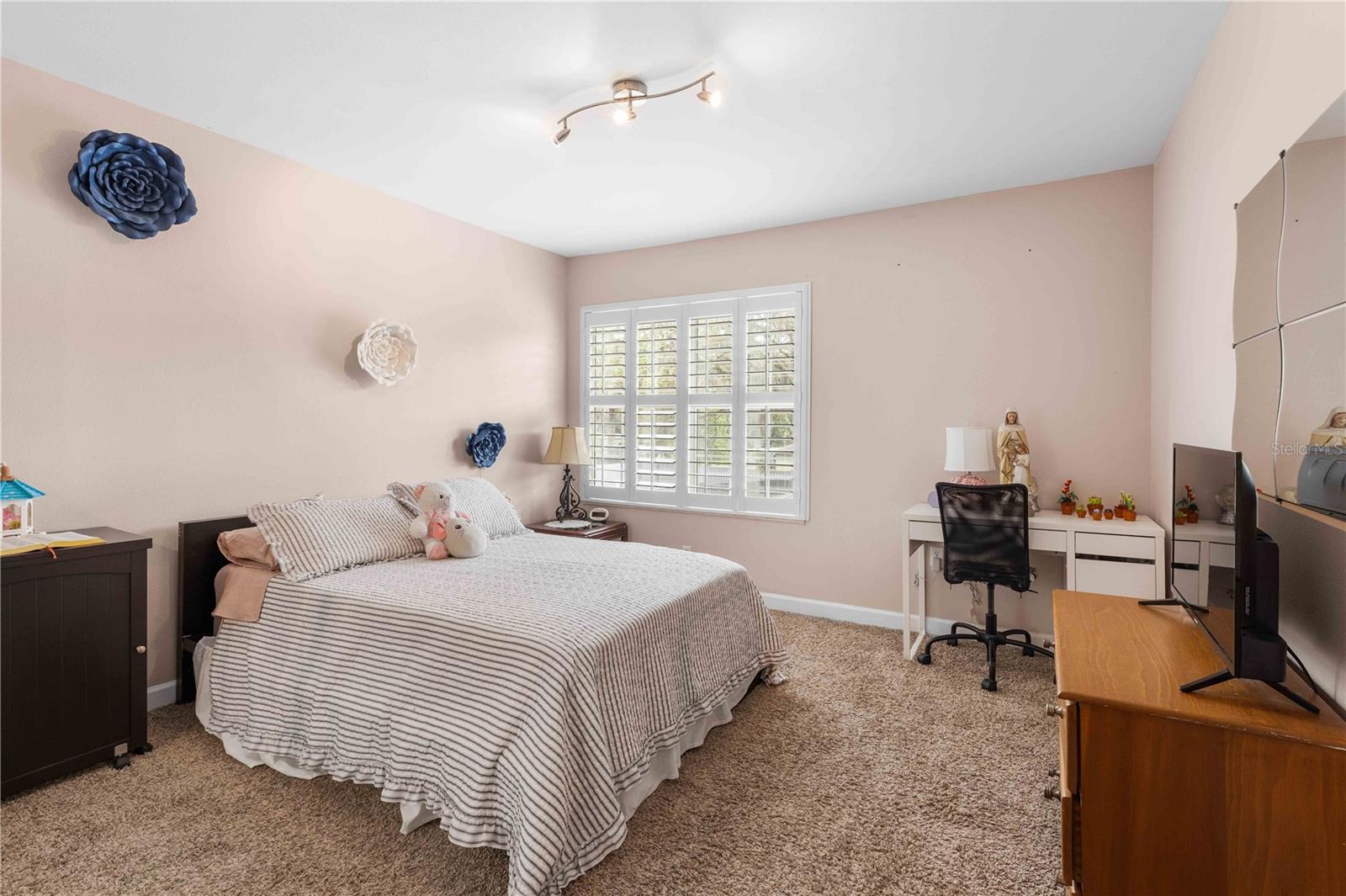 Image 18 of 30 For 13844 Louisa Court