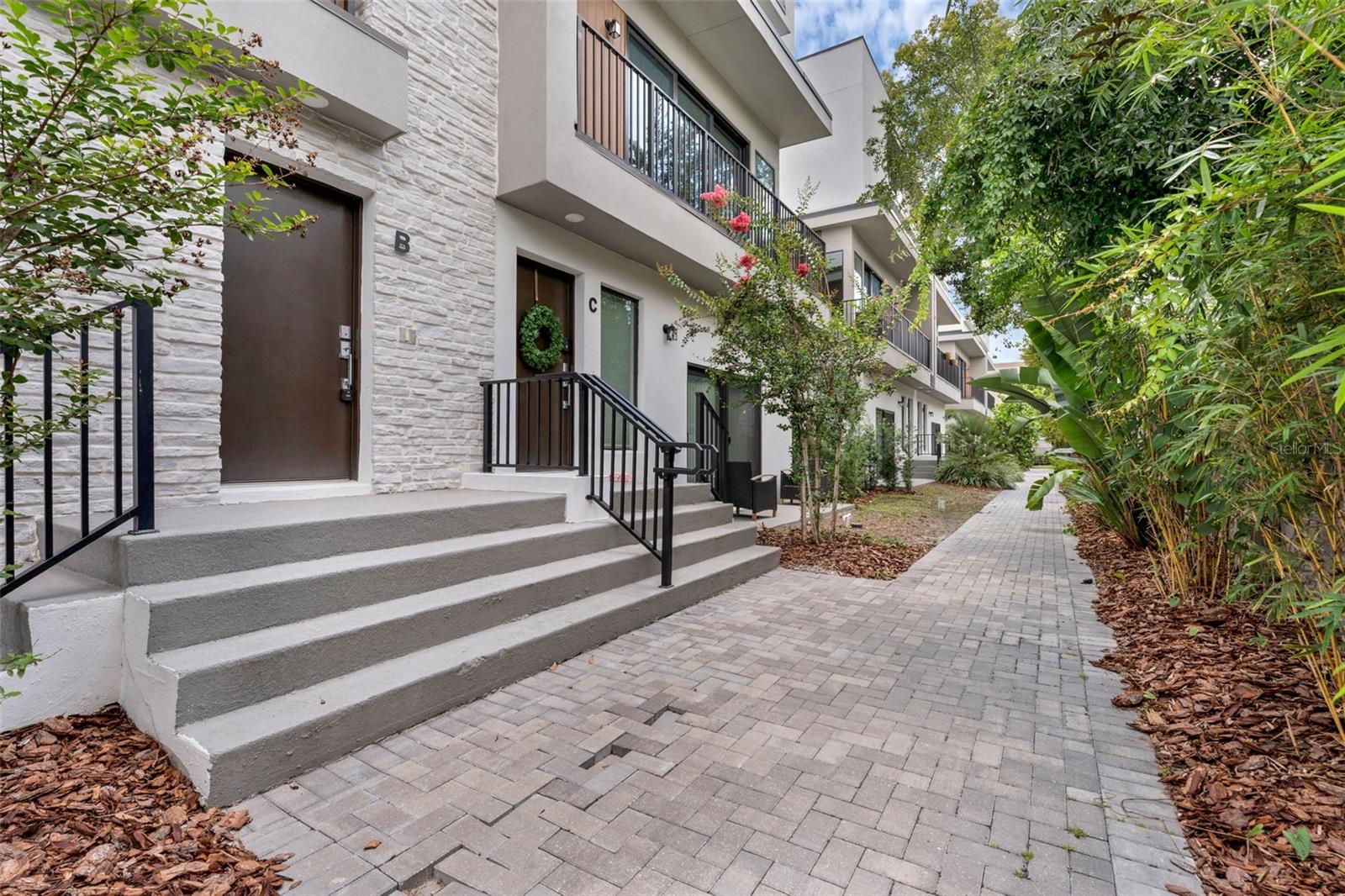 Image 4 of 31 For 52 Harding Street A