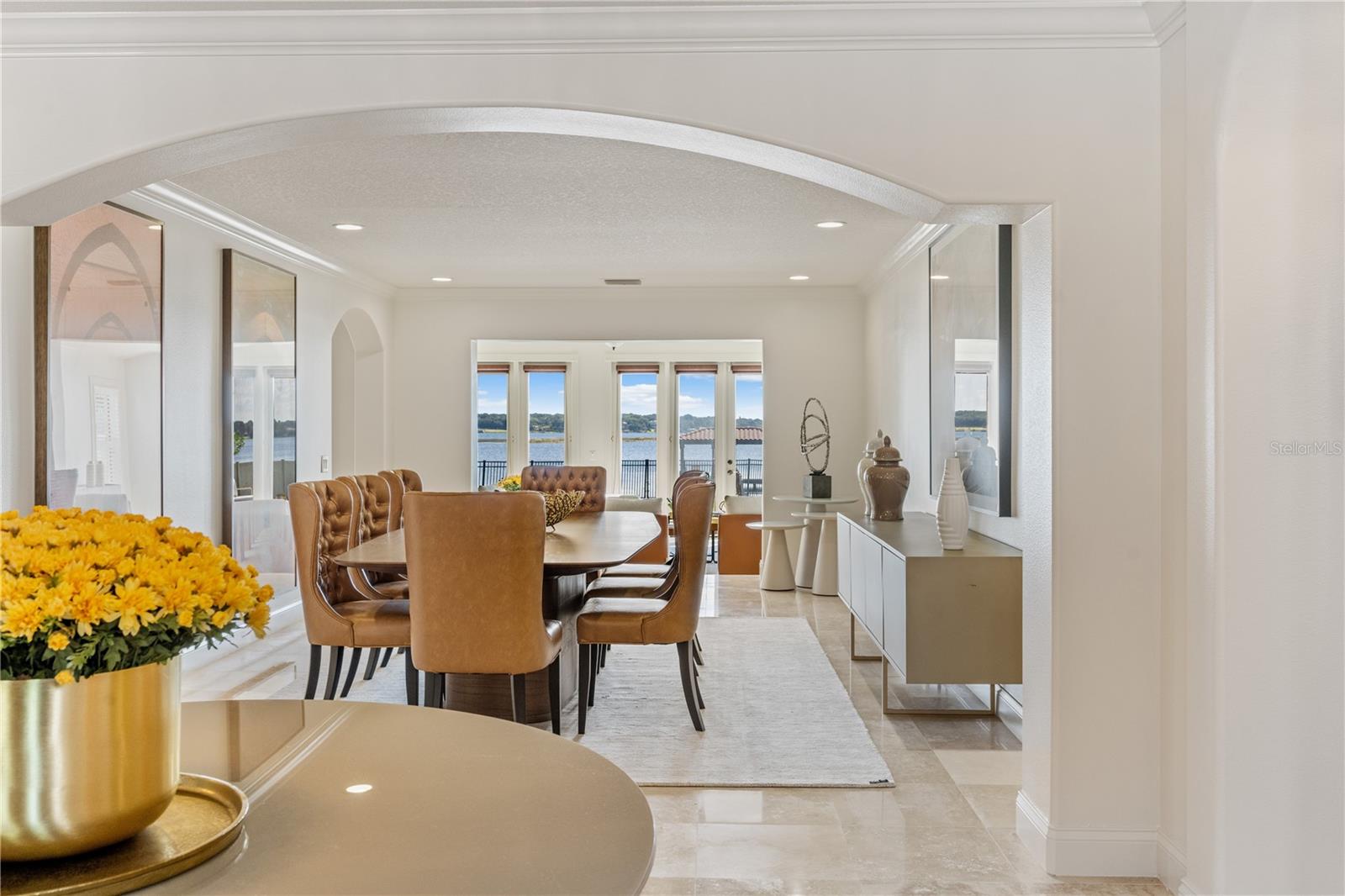 Image 10 of 52 For 325 Magnolia Street